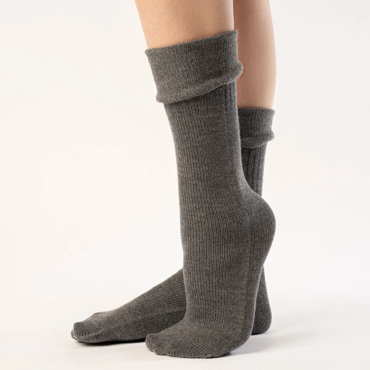 MENIQUE Knit 100% Merino Wool Womens Socks