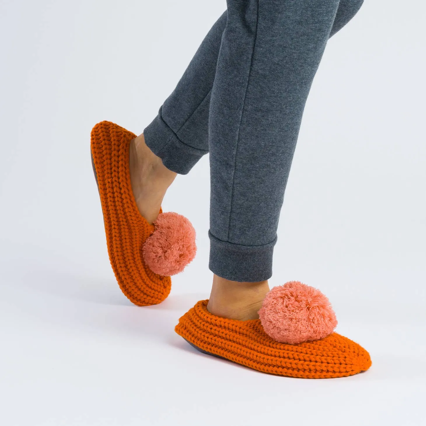 Pom Knit Slippers