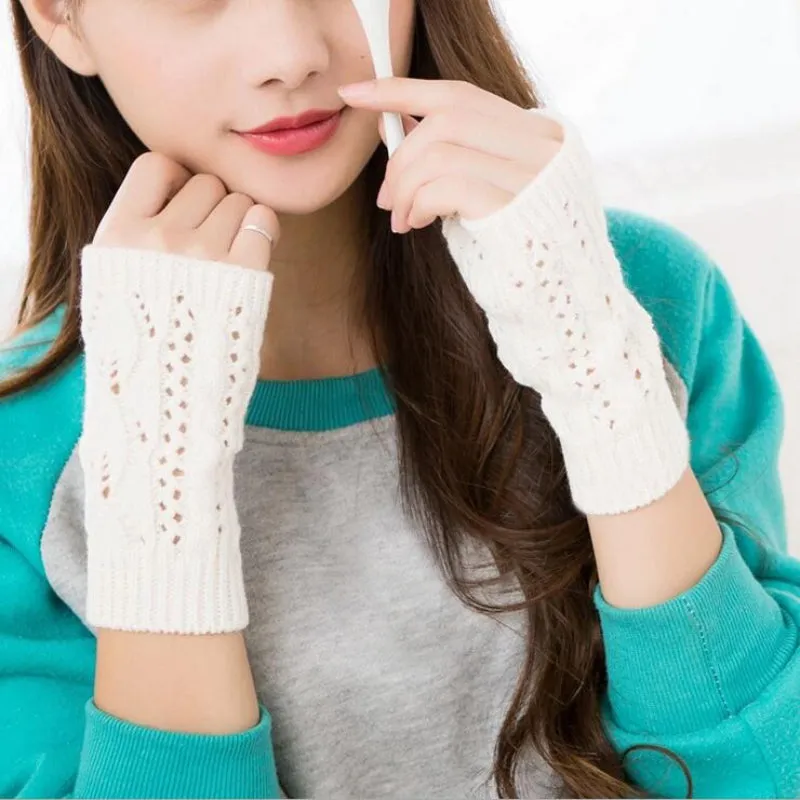 Pretty Stylish Knitted Hand Warmer Fingerless Winter Gloves